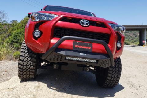 RC4 LR with Mounting Brackets &amp; 20 Inch Light Bar Textured Black 2016-2024 Toyota 4Runner Go Rhino