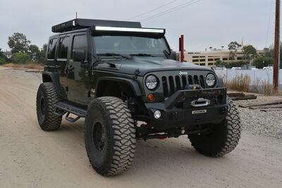 SRM400 68 Inch Fabricated Customizable Steel Basket Roof Rack Textured Black Go Rhino