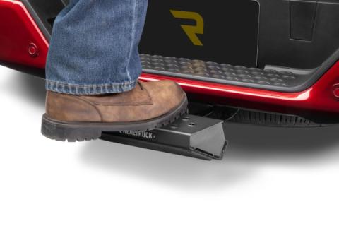 HS 10 Hitch Step Textured Black Go Rhino