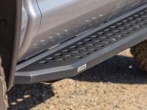 RB20 Running Boards With Mounting Brackets Textured Black 2009-2010 Dodge Ram 1500/2500/3500 Go Rhino
