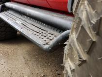 Dominator Xtreme D1 SideSteps With Mounting Bracket Kit Textured Black 2015-2026 Ford F-150/ F-250/F-350 Go Rhino