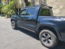 Dominator Xtreme D1 SideSteps With Mounting Bracket Kit Textured Black 2018-2023 Toyota Tacoma Go Rhino